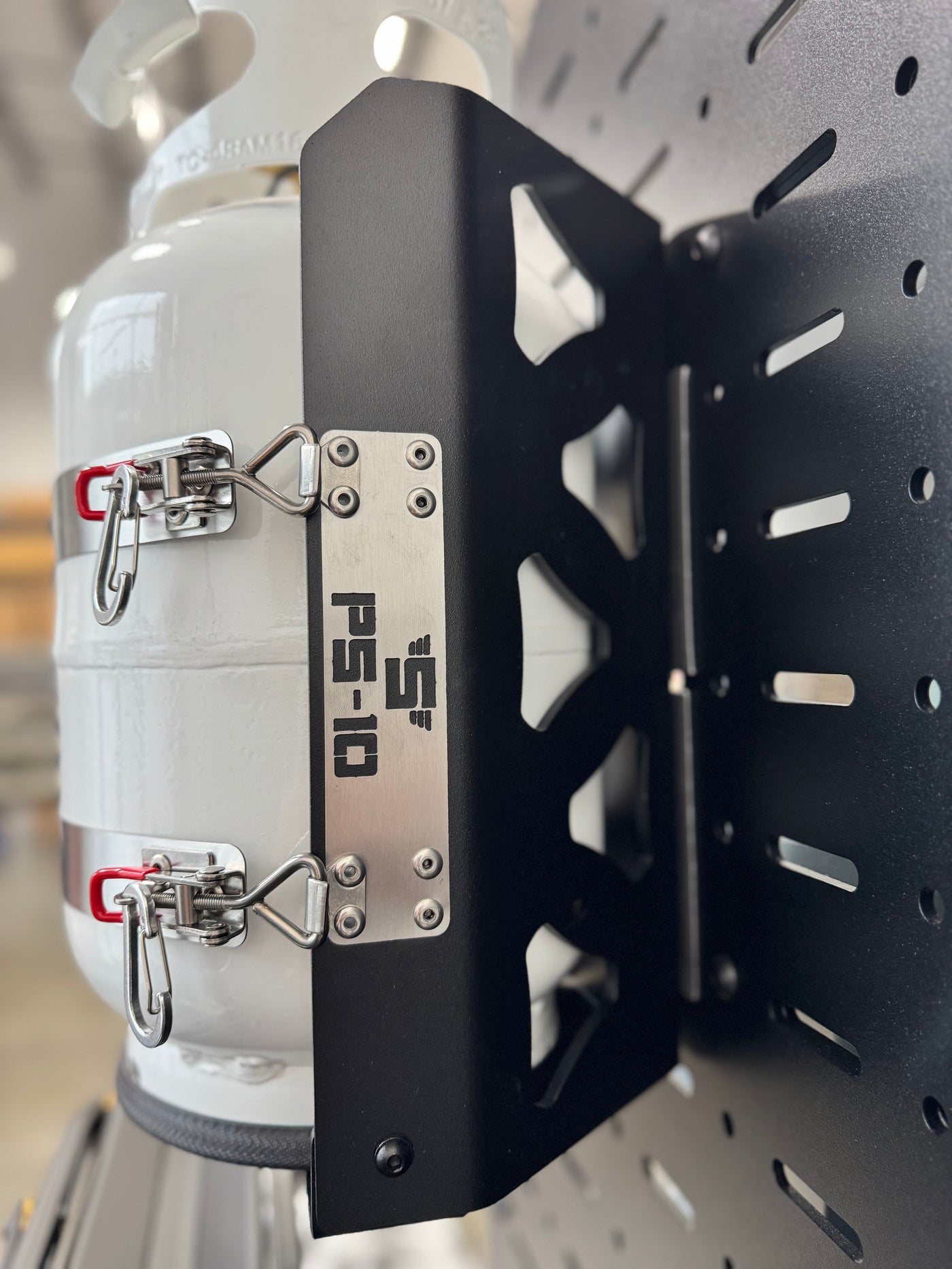 10lb propane tank secured in Shuksan PS-10 Propane tank mount