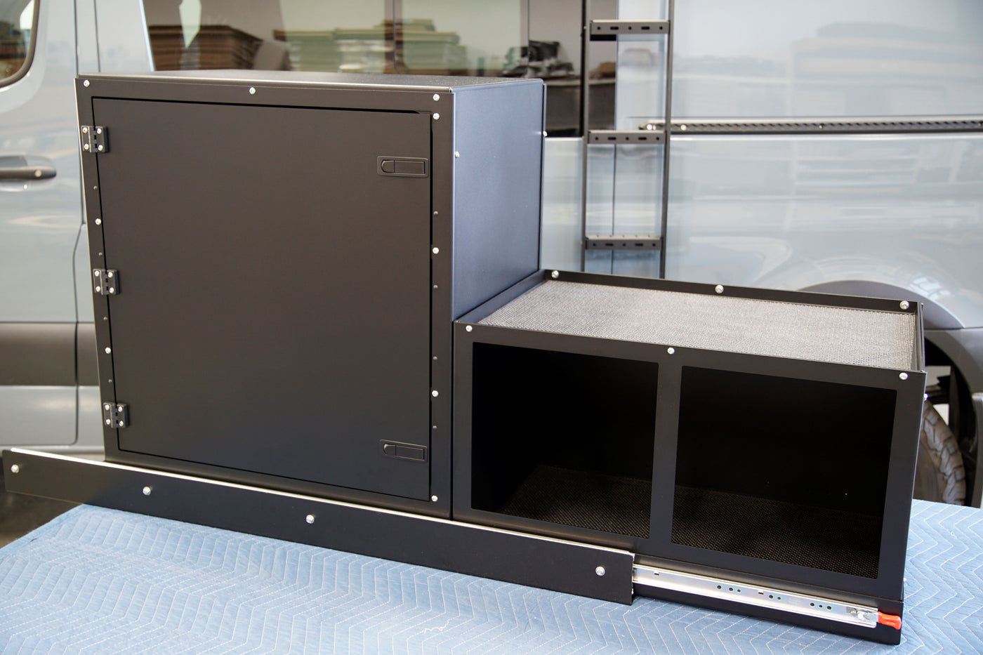 Storyteller MCS (Modular Cabinet System) – Shuksan Vans